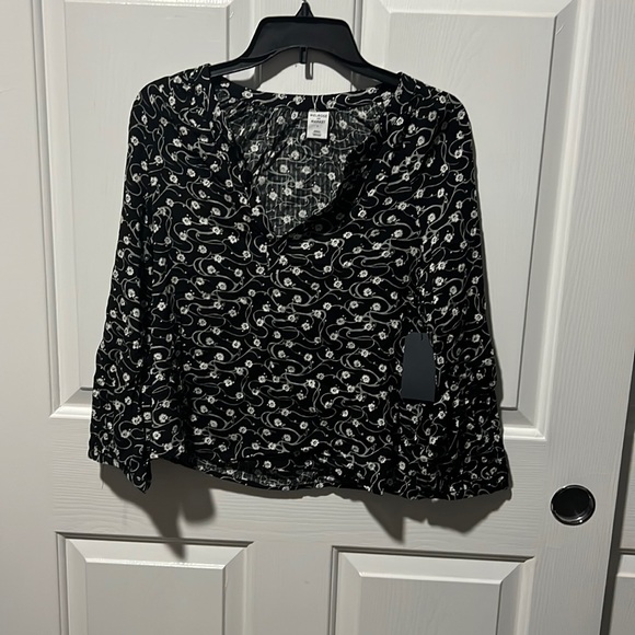 Melrose Market Floral Blouse...MSRP $30 - Picture 1 of 3